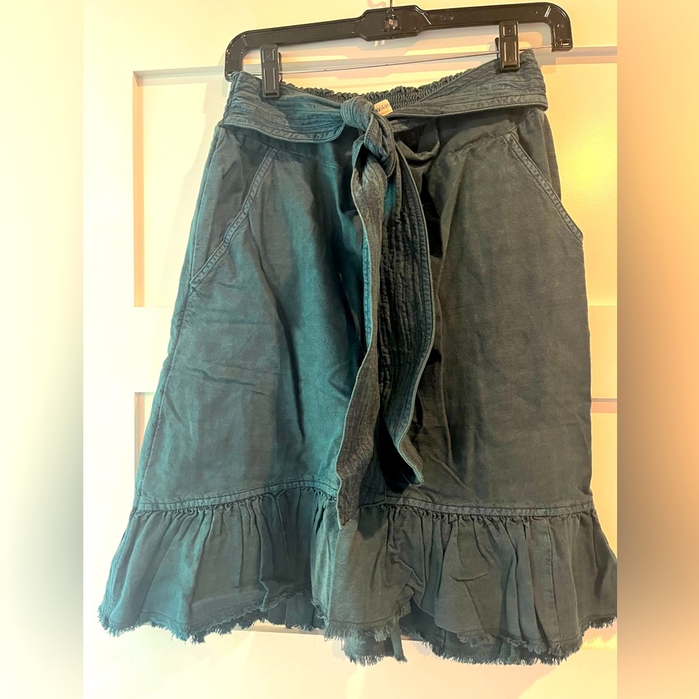 Pilcro from Anthropologie skirt with elastic back, tie front in Size S